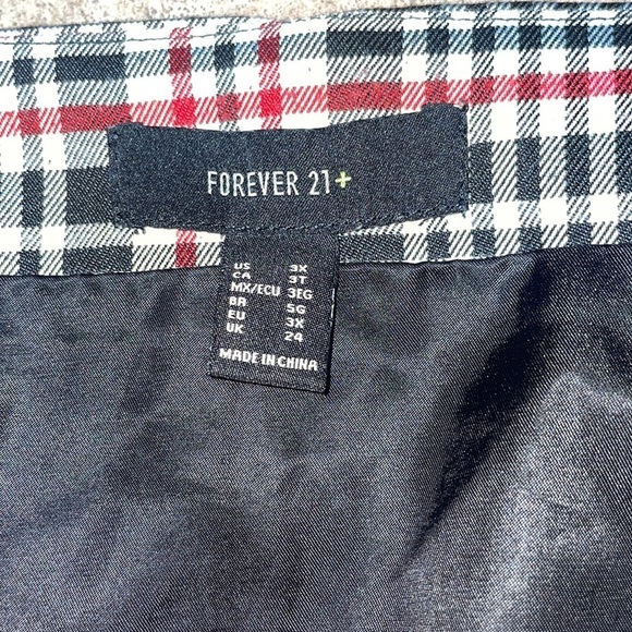 Plaid zip up miniskirt red and black and white plus size - Picture 3 of 3